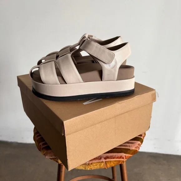 ROAM 90’s Stack Platform Vegan Leather Wedge Sandals in Cement Sz 6 - Picture 4 of 9